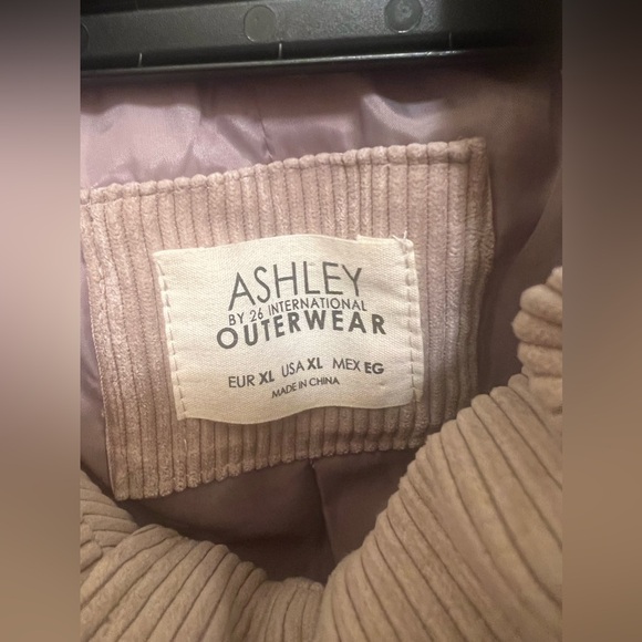 Ashley By 26 International Cropped Velvet Corduroy Plush Coat Zip Up Jacket - Picture 2 of 3